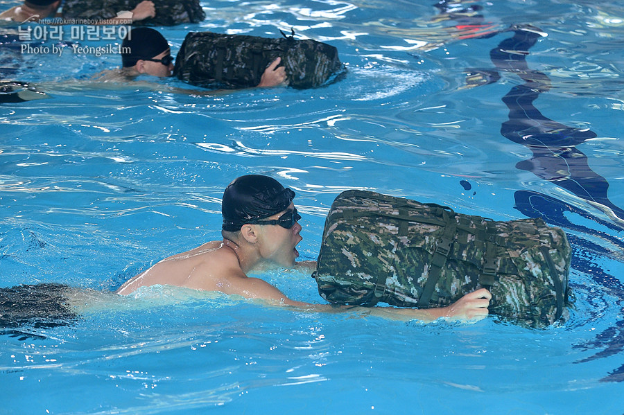 신병1297기2교육대4주차_전투수영_3471.jpg