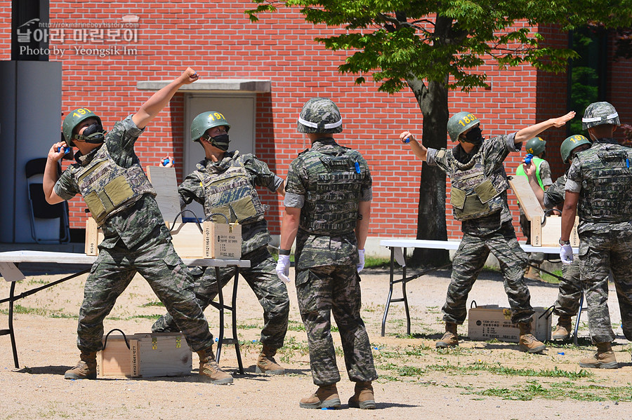 신병1293기1교육대5주차훈련_수류탄_1544.jpg