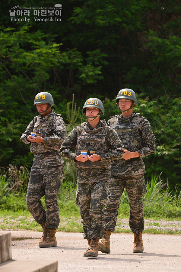 신병1293기1교육대5주차훈련_수류탄_1785.jpg