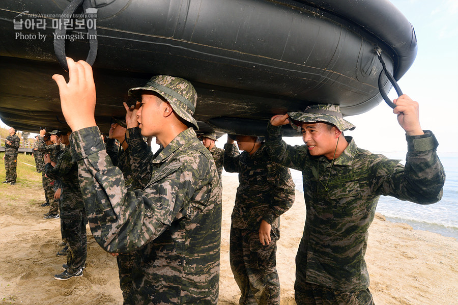 신병1297기1교육대4주차_해상훈련_3808.jpg