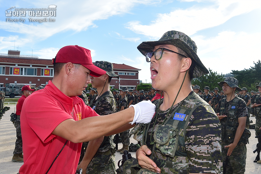 신병1295기 빨간명찰수여식_8857_4.jpg