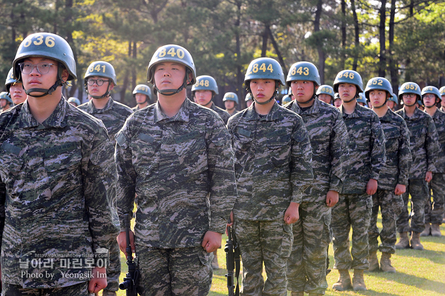 신병1291기빨간명찰수여식_5576.jpg