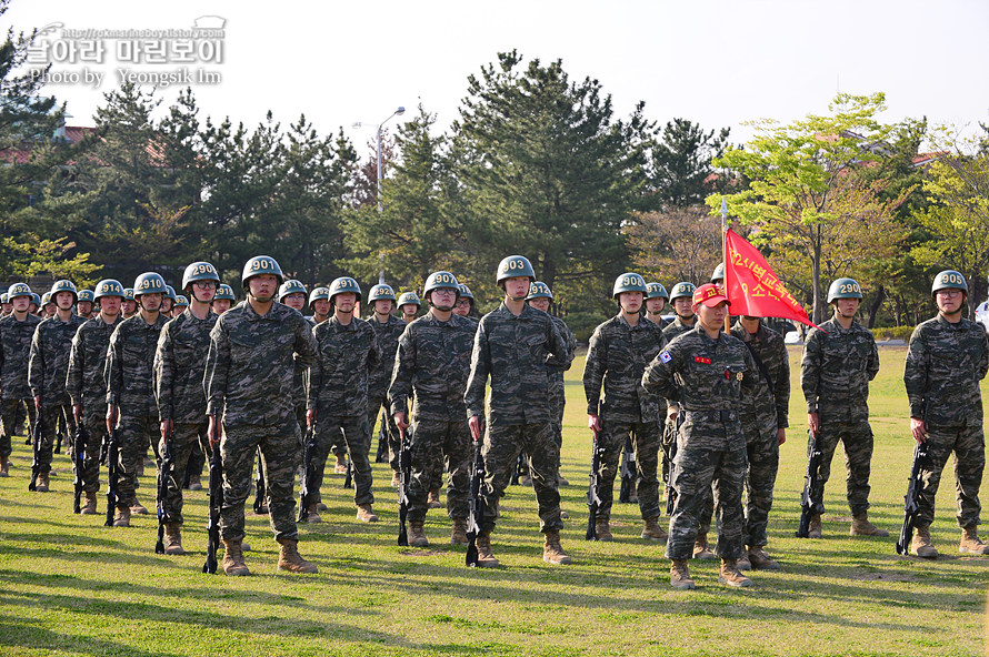 신병1291기빨간명찰수여식_5568.jpg