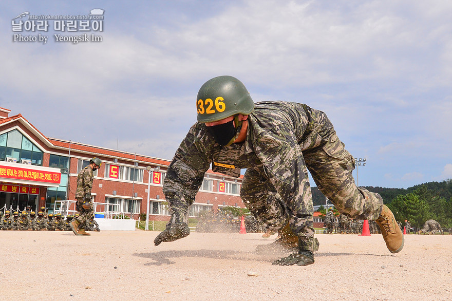 해병대 신병 1273기 2교육대 4주차 전투체력1_1806.jpg