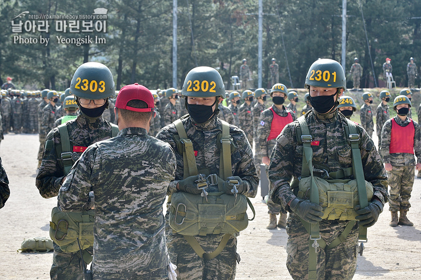 신병 1267기 2교육대 6주차 공수기초1_9113.jpg