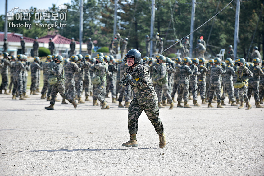 신병 1267기 2교육대 6주차 공수기초0_9171.jpg