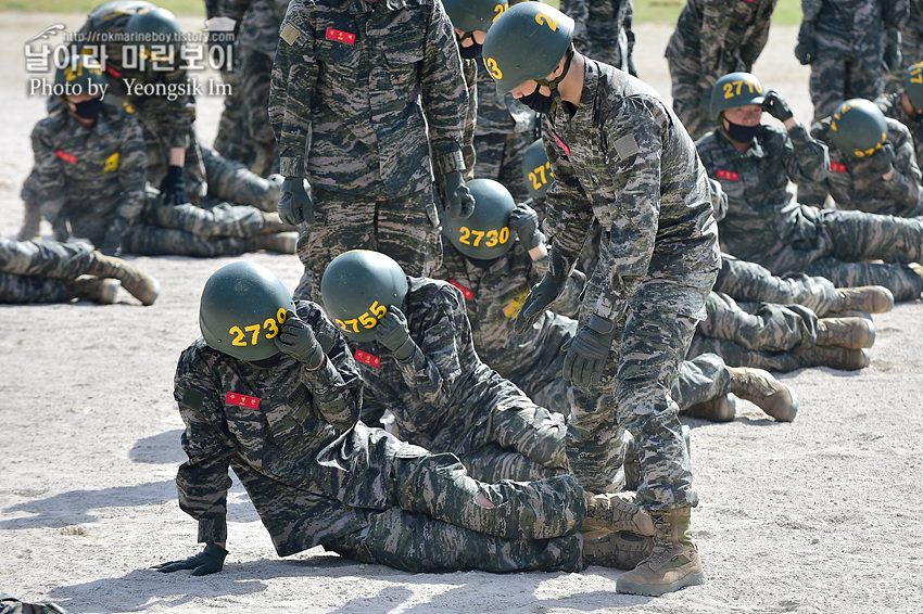 신병 1267기 2교육대 6주차 공수기초2_9223.jpg