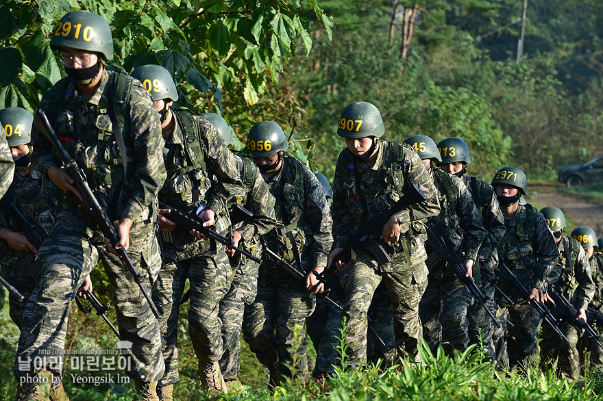 신병 1273기 2교육대 6주차 사격행군_6539.jpg