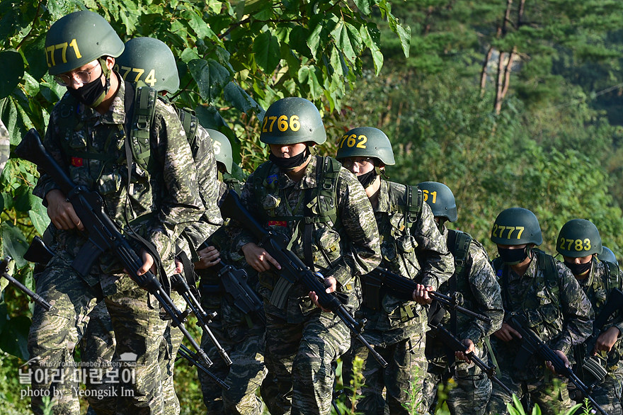 신병 1273기 2교육대 6주차 사격행군_6505.jpg