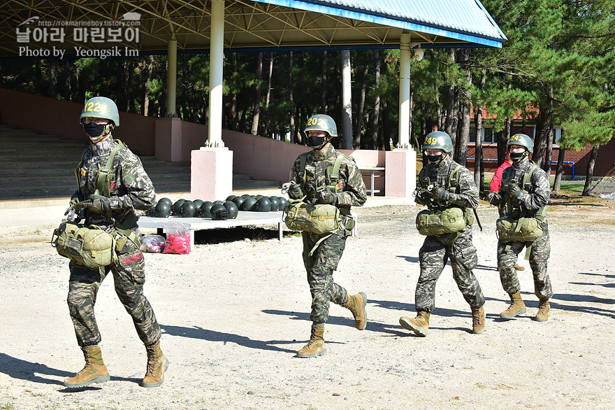 해병대 신병 1273기 1교육대 4주차 공중돌격훈련2_2718.jpg