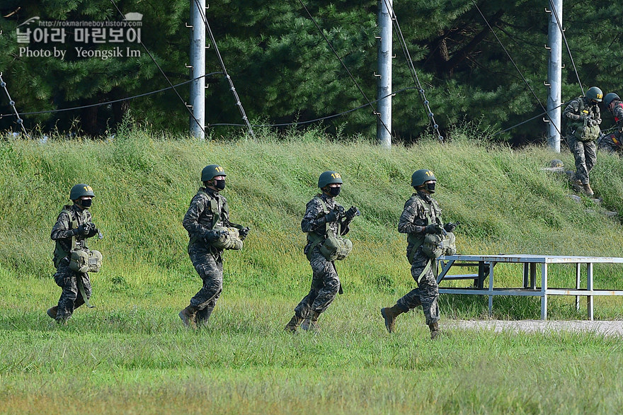 해병대 신병 1273기 1교육대 4주차 공중돌격훈련9_3423.jpg