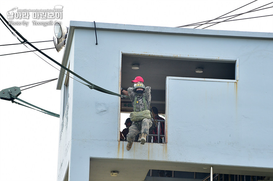 해병대 신병 1273기 1교육대 4주차 공중돌격훈련9_3447.jpg