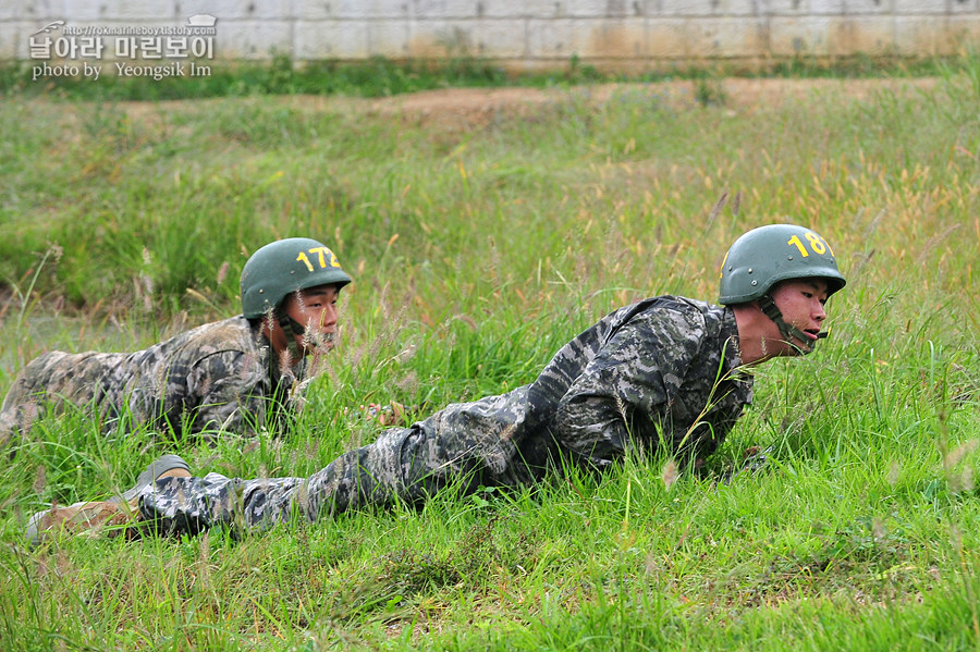 신병1297기1교육대_각개전투_5600.jpg