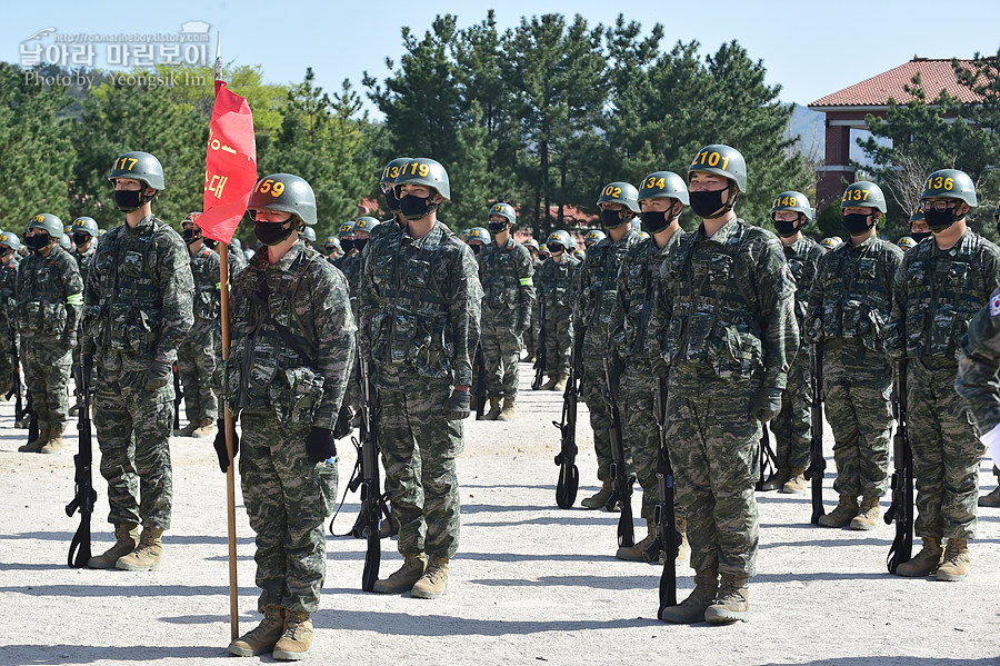 신병1279기빨간명찰수여식_9517.jpg