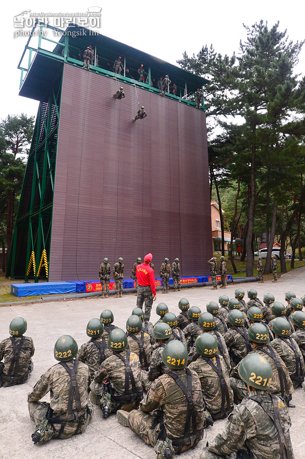 신병1297기1교육대_유격기초_4645.jpg