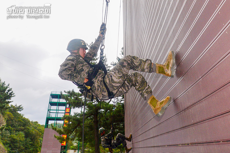 신병1297기1교육대_유격기초_4629.jpg