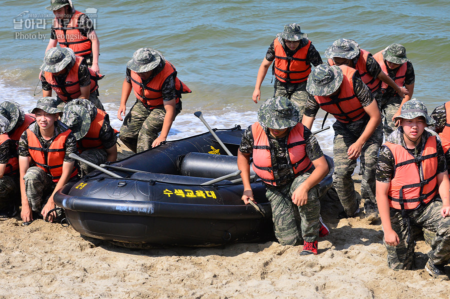 신병1297기2교육대_3주차_해상훈련_1224.jpg