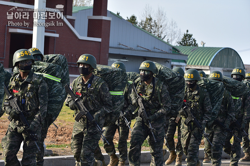 신병 1267기 2교육대 6주차 행군 무장구보_8971.jpg