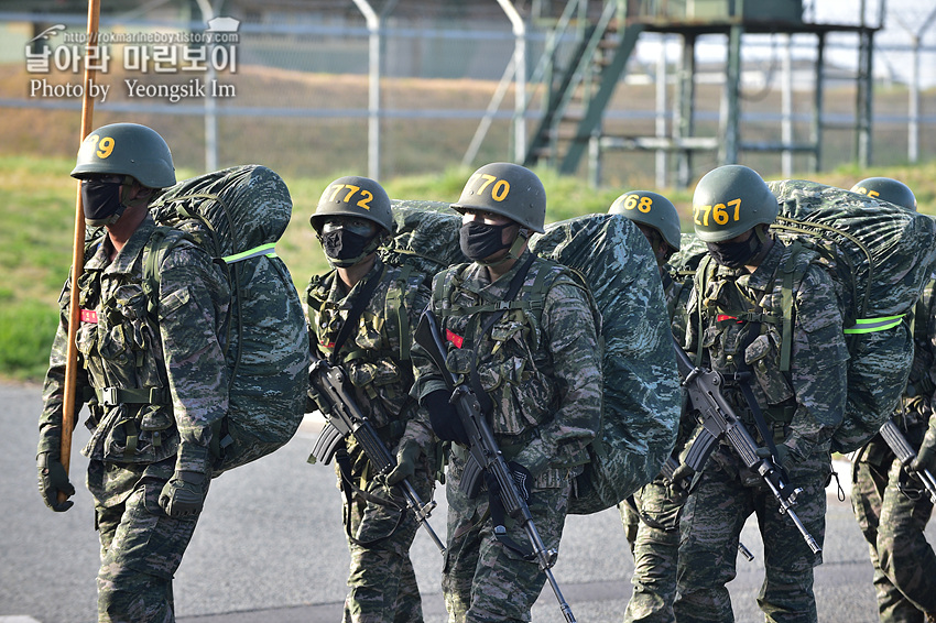 신병 1267기 2교육대 6주차 행군 무장구보_8997.jpg