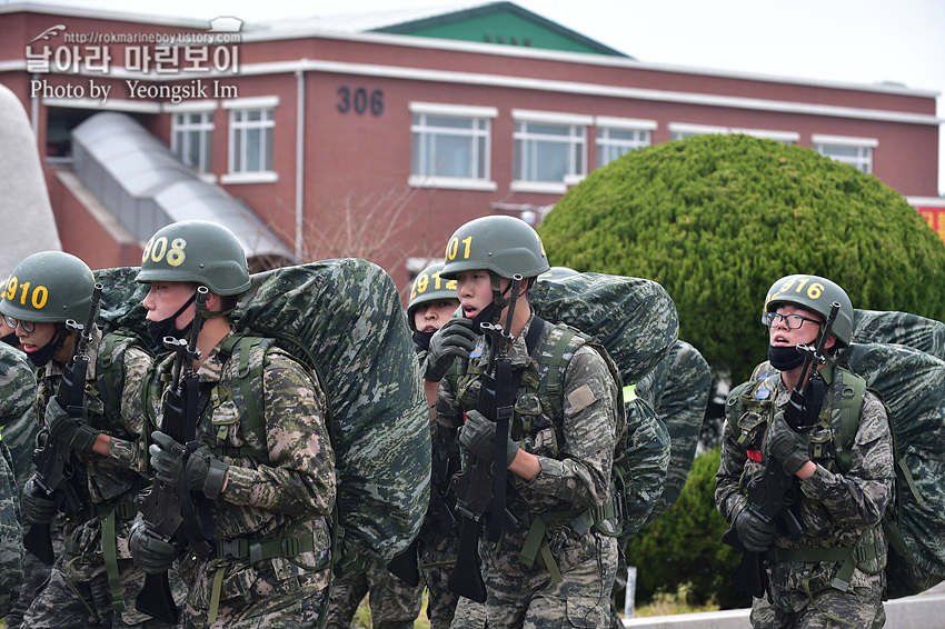 신병 1267기 2교육대 6주차 행군 무장구보_0053.jpg