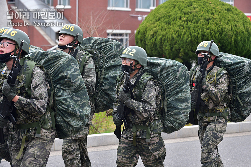 신병 1267기 2교육대 6주차 행군 무장구보_0056.jpg