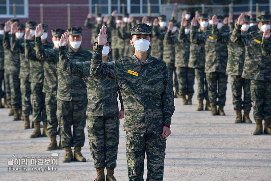 신병 1275기 1교육대 2주차 입소식_9318.jpg