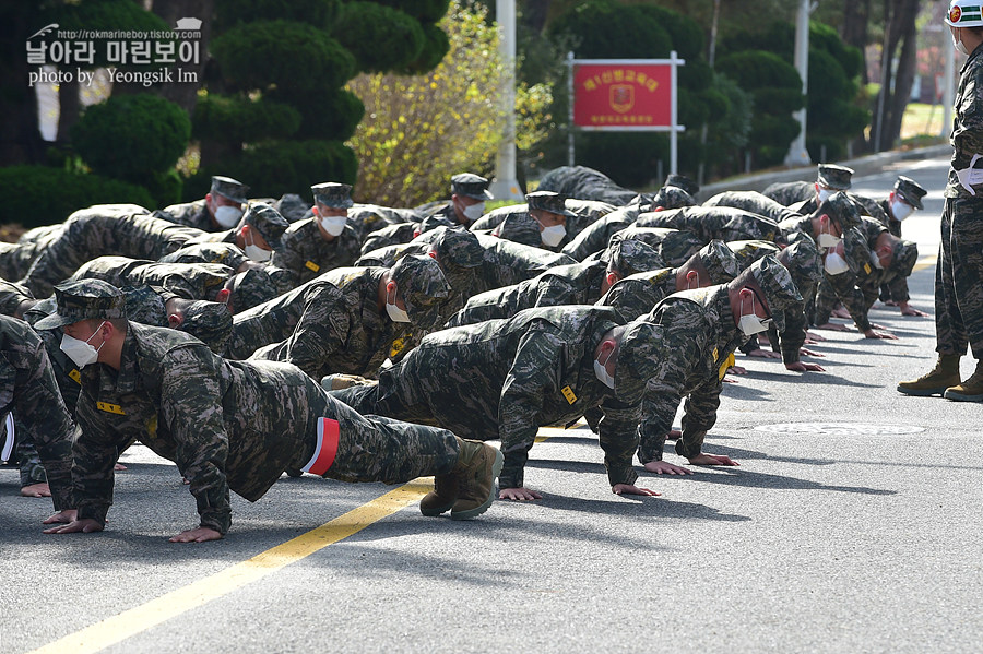 신병 1275기 2교육대 화생방이론교육_0440.jpg