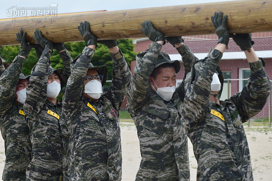 신병 1281기 1교육대 3주차 목봉장애물_4145.jpg