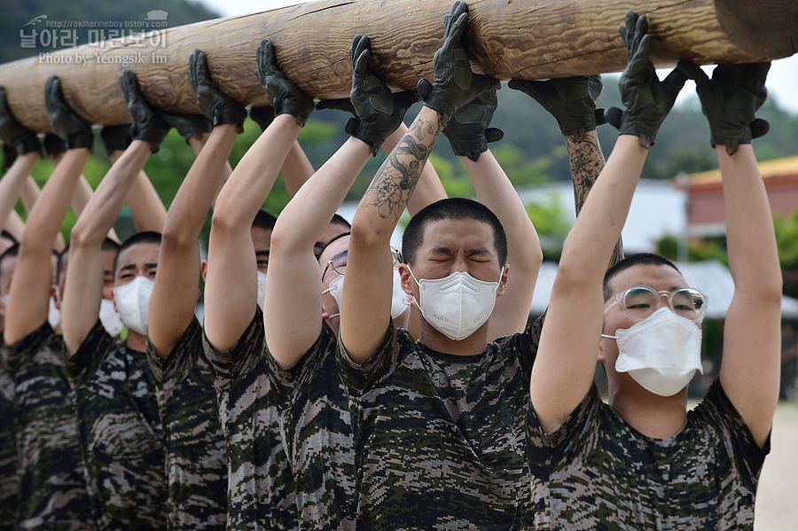 신병 1281기 1교육대 3주차 목봉장애물_4034.jpg