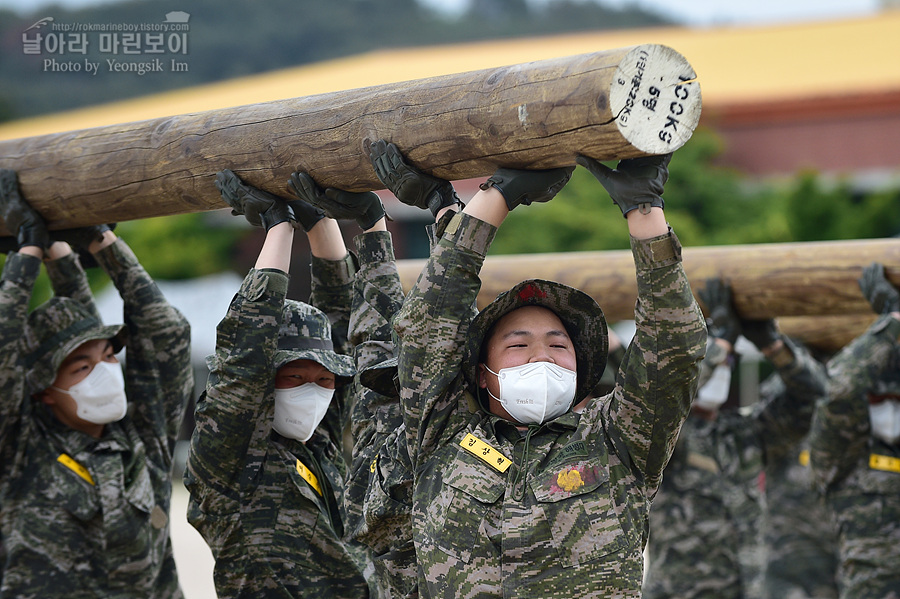 신병 1281기 1교육대 3주차 목봉장애물_4160.jpg