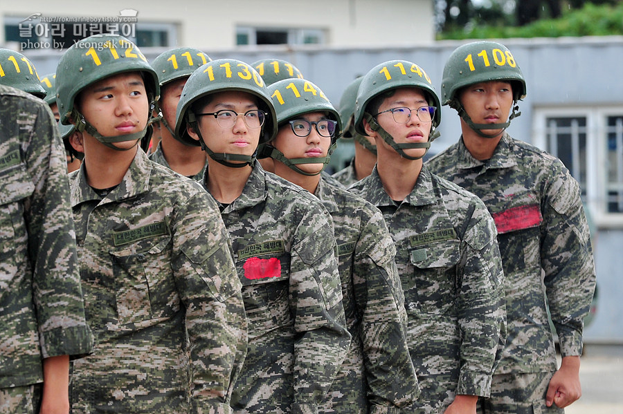 신병1297기1교육대_극기주1_5407.jpg