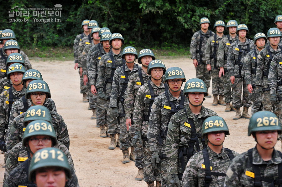 신병1297기2교육대_극기주1_6089.jpg