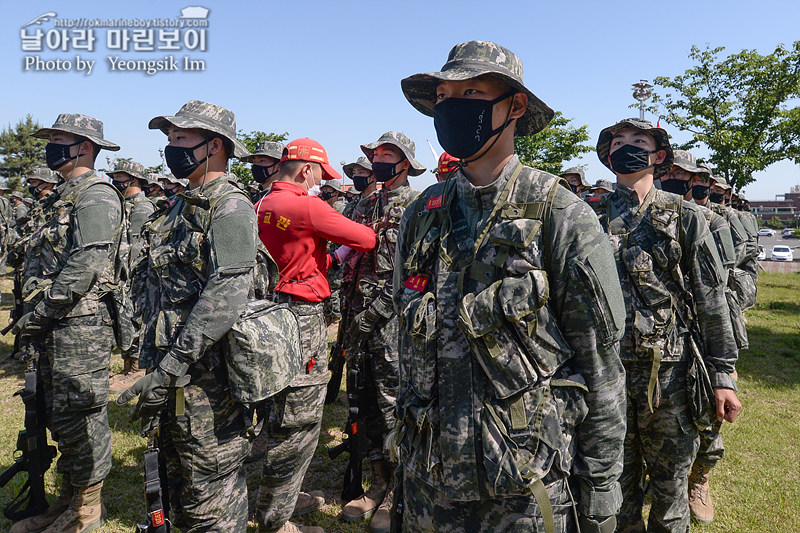 신병 1269기 1교육대 빨간명찰수여식_7693.jpg