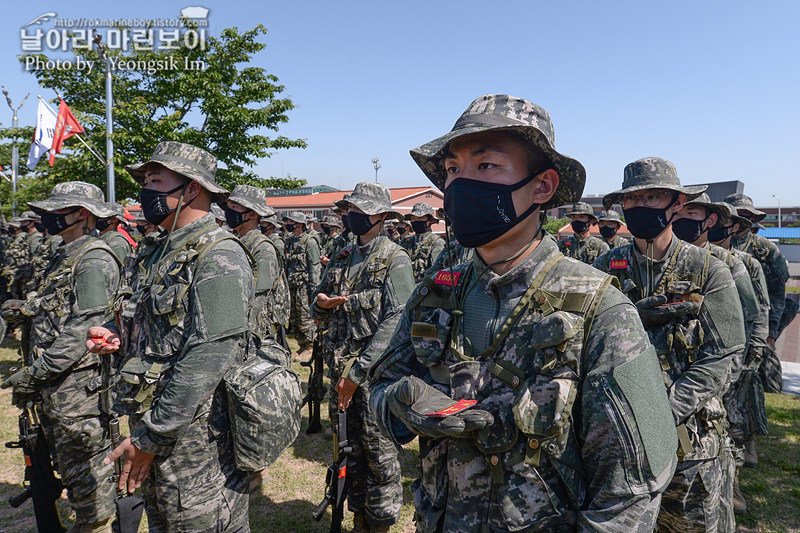 신병 1269기 1교육대 빨간명찰수여식_7728.jpg