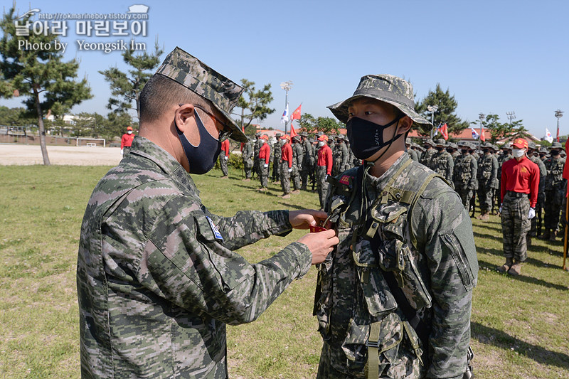 신병 1269기 1교육대 빨간명찰수여식_7672.jpg