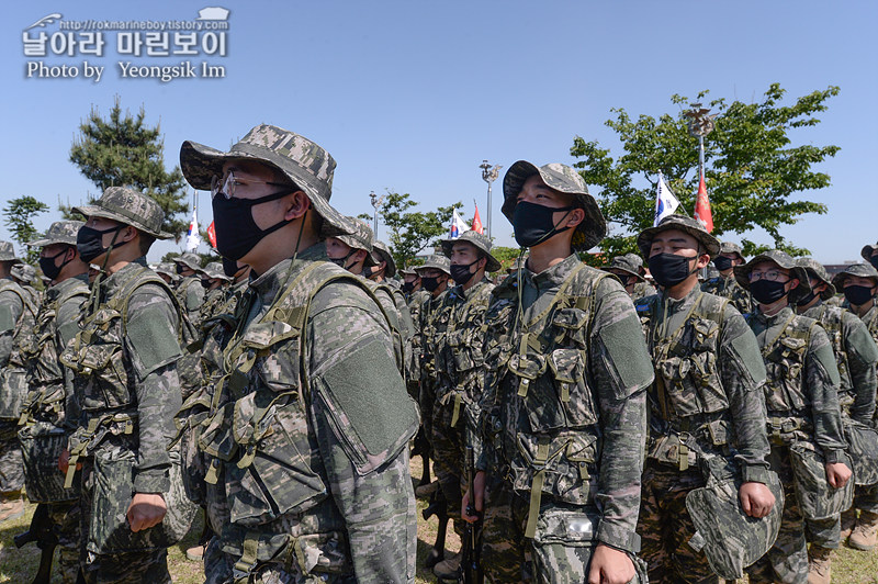 신병 1269기 2교육대 빨간명찰수여식_7765.jpg