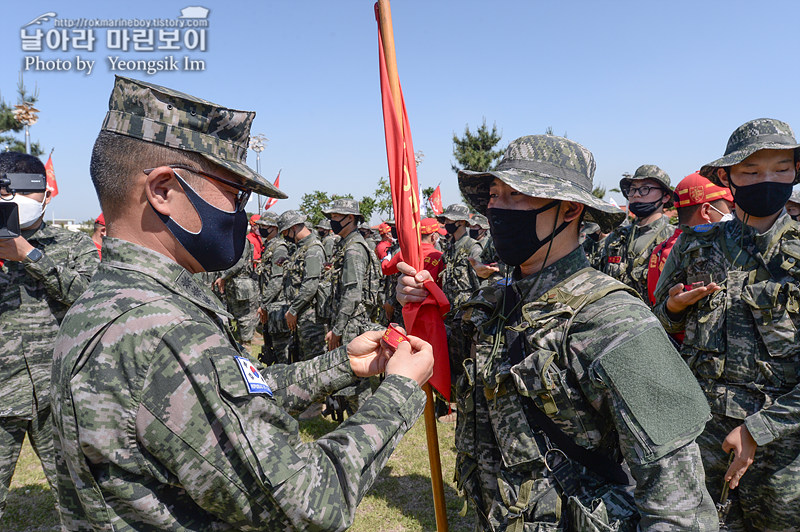 신병 1269기 2교육대 빨간명찰수여식_7784.jpg