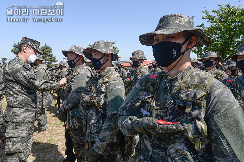 신병 1269기 1교육대 빨간명찰수여식_7706.jpg