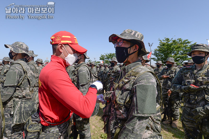 신병 1269기 1교육대 빨간명찰수여식_7695.jpg