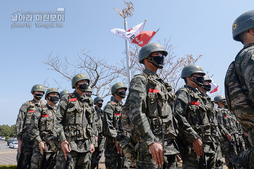 신병 1267기 1교육대 빨간명찰수여식_1116.jpg