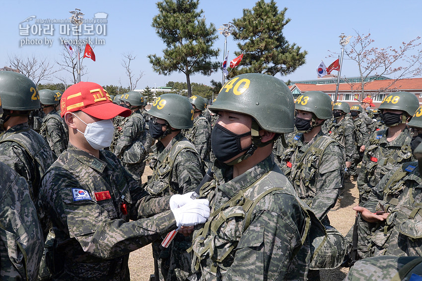 신병 1267기 2교육대 빨간명찰수여식_0973.jpg