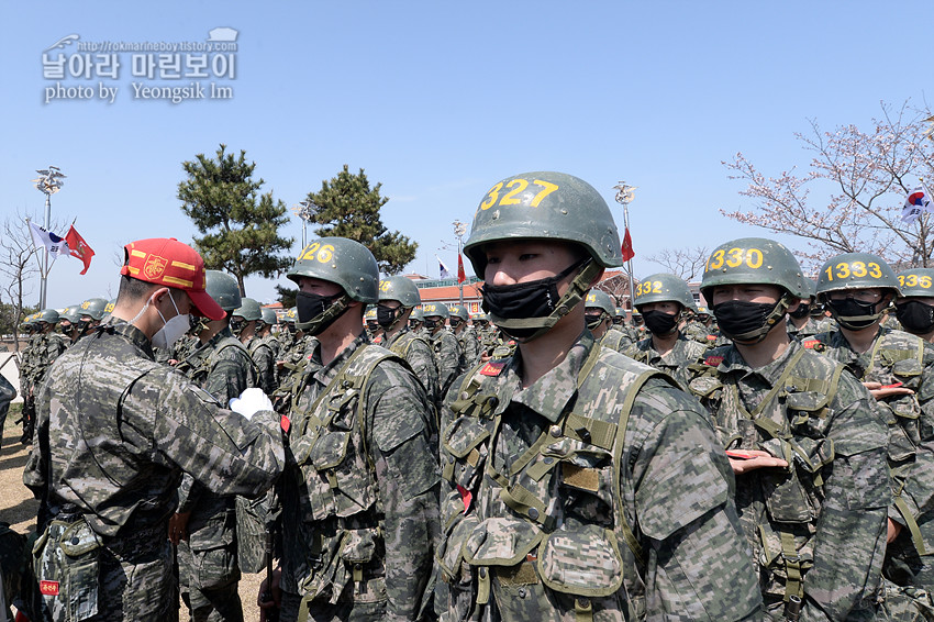 신병 1267기 1교육대 빨간명찰수여식_1081.jpg