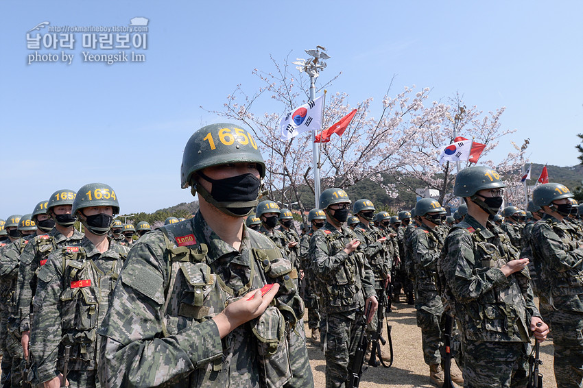 신병 1267기 1교육대 빨간명찰수여식_1078.jpg