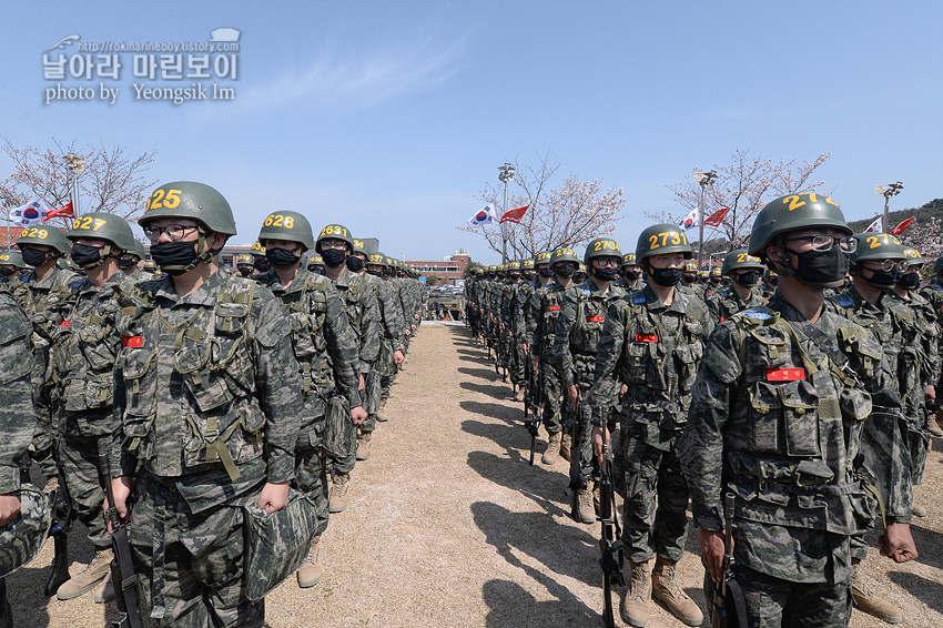 신병 1267기 2교육대 빨간명찰수여식_1010.jpg