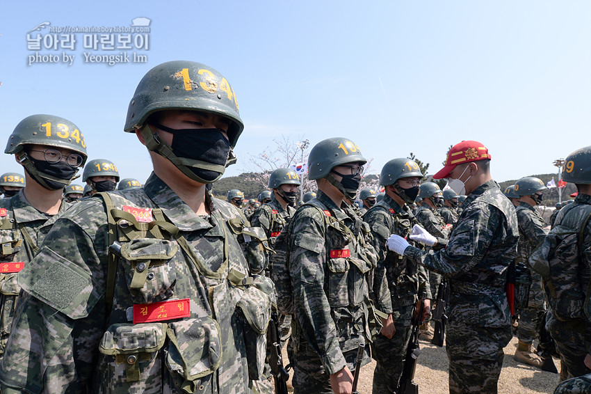 신병 1267기 1교육대 빨간명찰수여식_1094.jpg