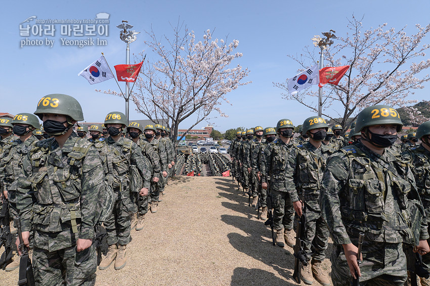 신병 1267기 2교육대 빨간명찰수여식_0943.jpg