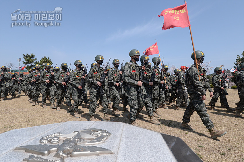 신병 1267기 2교육대 빨간명찰수여식_1031.jpg