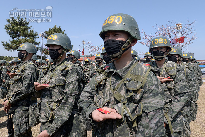 신병 1267기 1교육대 빨간명찰수여식_1084.jpg