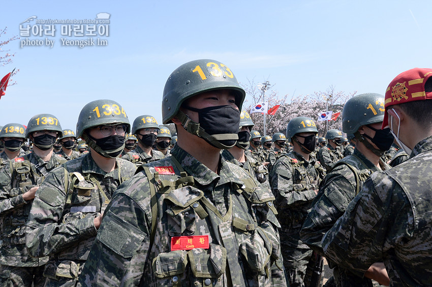 신병 1267기 1교육대 빨간명찰수여식_1091.jpg