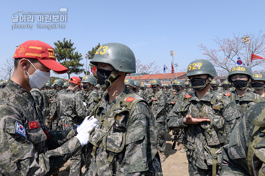 신병 1267기 1교육대 빨간명찰수여식_1080.jpg